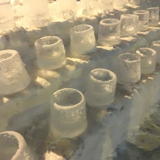 Ice-candle